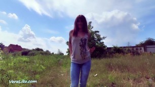 Brazen brunette masturbate cunt dildo outdoor